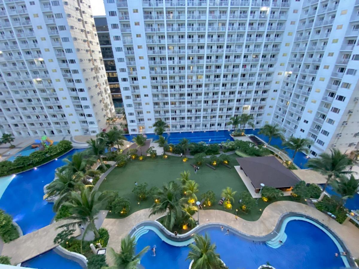 Santiorini At Shore Residences Пасай Екстериор снимка