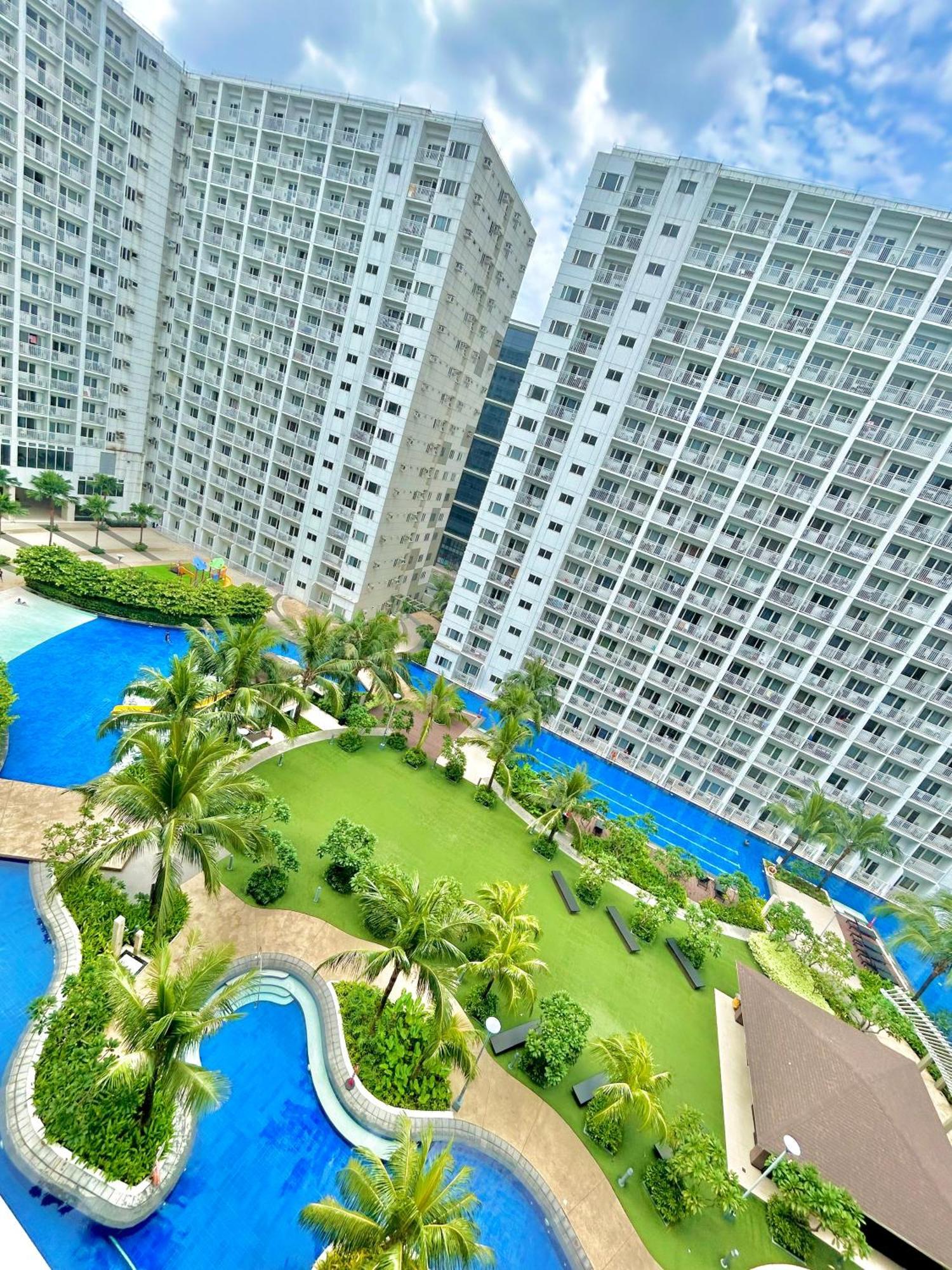 Santiorini At Shore Residences Пасай Екстериор снимка