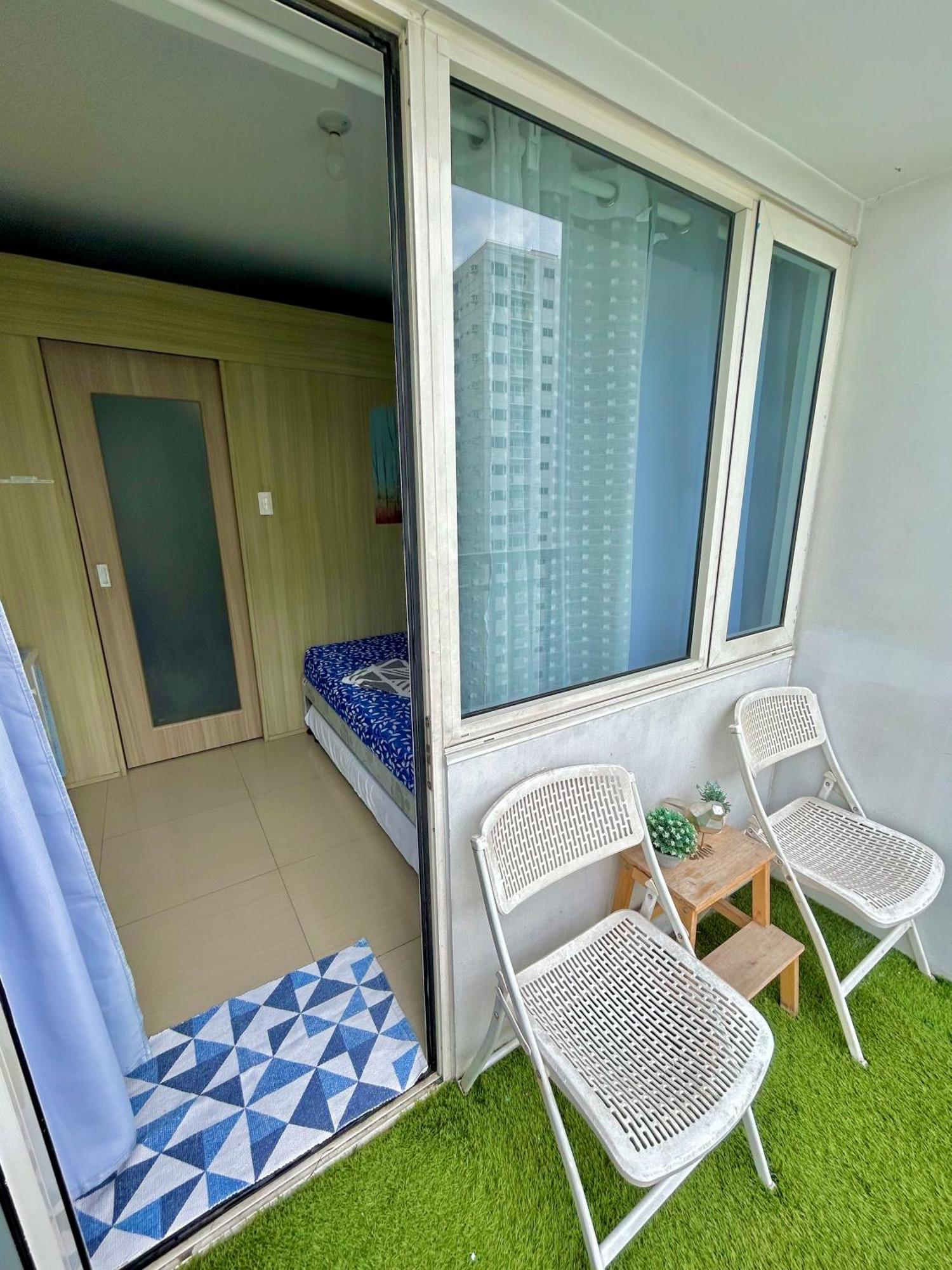 Santiorini At Shore Residences Пасай Екстериор снимка