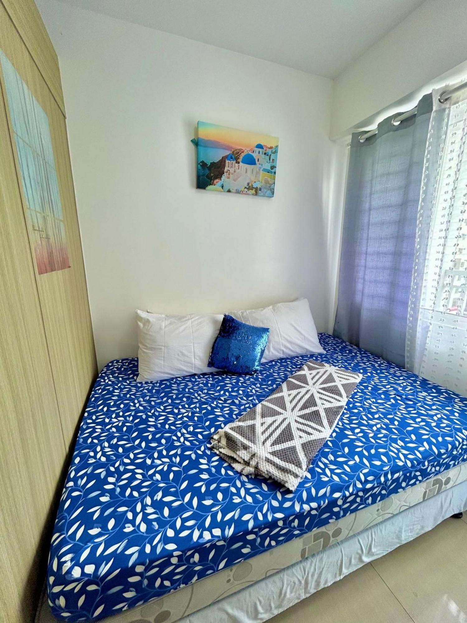 Santiorini At Shore Residences Пасай Екстериор снимка