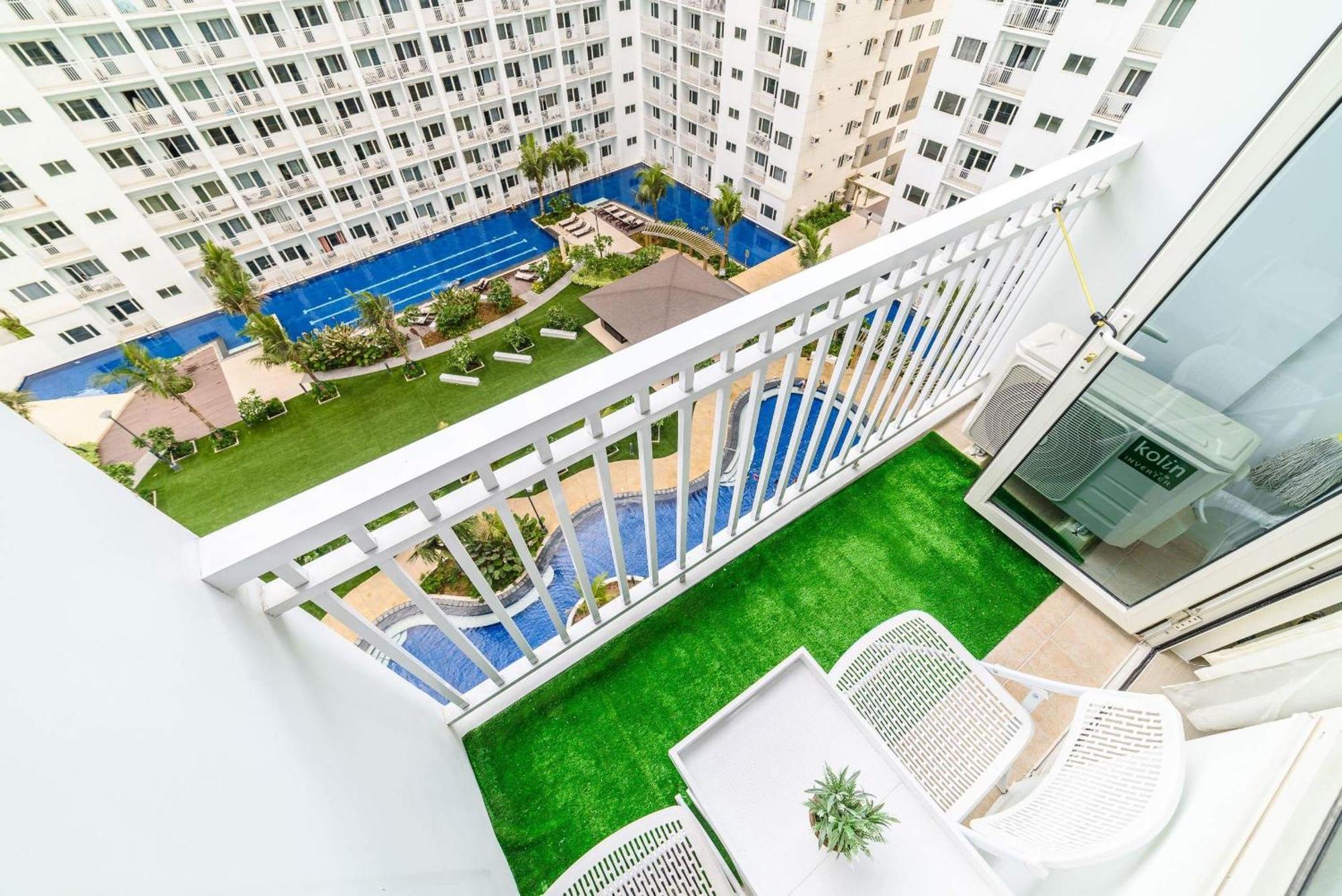 Santiorini At Shore Residences Пасай Екстериор снимка
